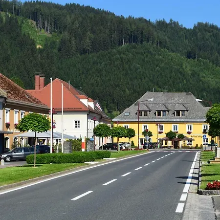 Homestay Austrian With A Twist *
